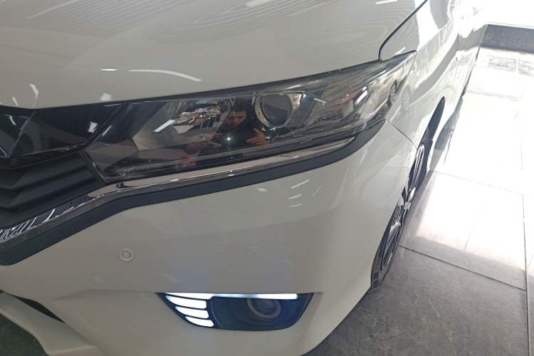 Used Honda Greiz 2016 1.5L CVT Classic Edition
