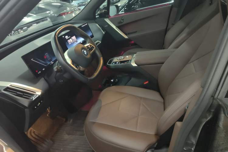 Used BMW iX 2022 xDrive40
