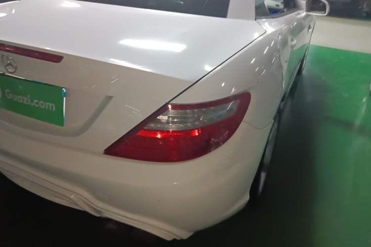 Used Mercedes-Benz SLK-Class 2011 SLK 200 Fashion Model