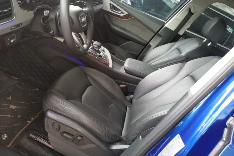 Used Audi Q7 2018 45 TFSI S line Sport Edition Left Front Seat