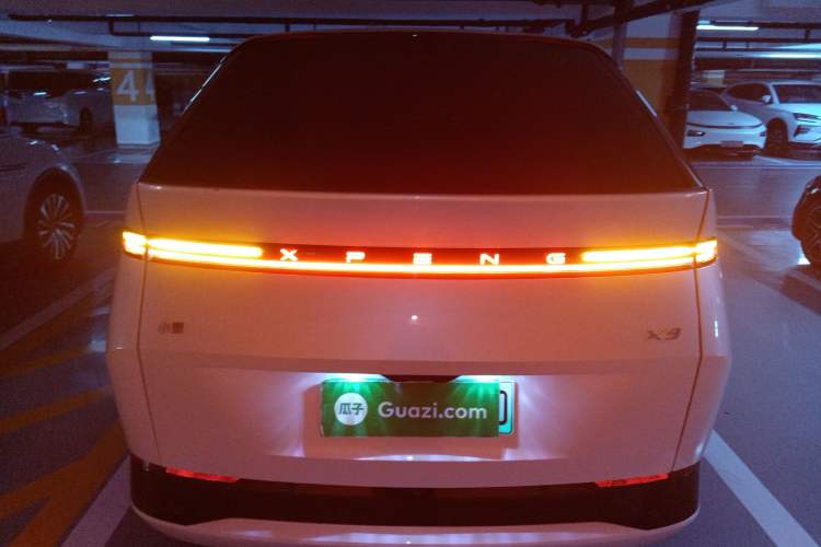 Used XPeng X9 2024 610 Long-Range Pro
