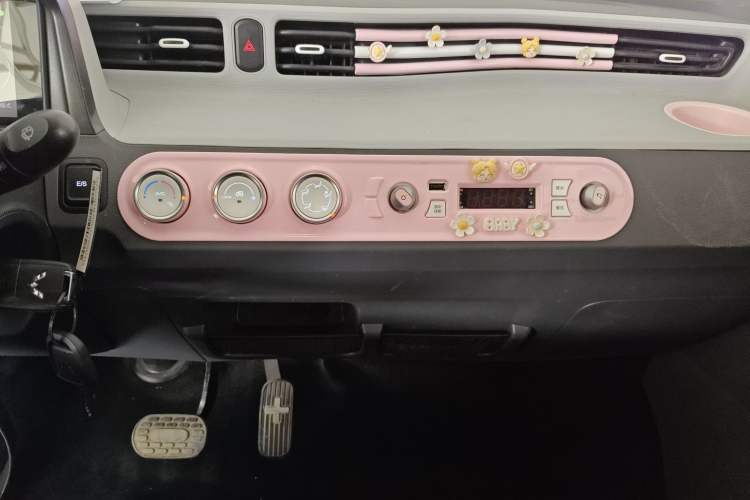 Used Wuling Hongguang MINIEV 2021 Macaron Fashion Model Lithium Iron Phosphate