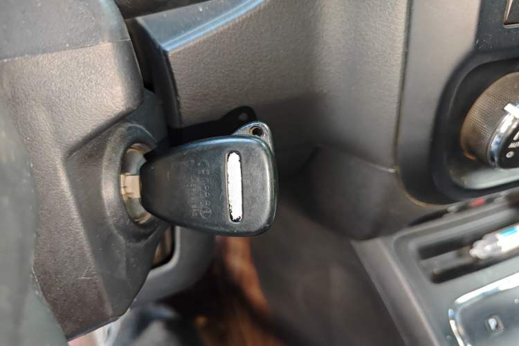 Used Jeep Compass 2013 2.4L four-wheel-drive sport version