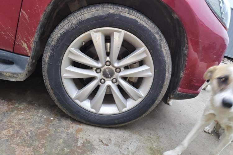 Used Haval H2 2015 1.5T Automatic Two-Wheel Drive Prestige Edition Right Front Wheel Hub