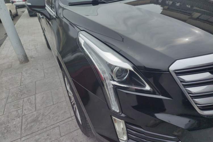 Used Cadillac XT5 2018 25T Luxury Model