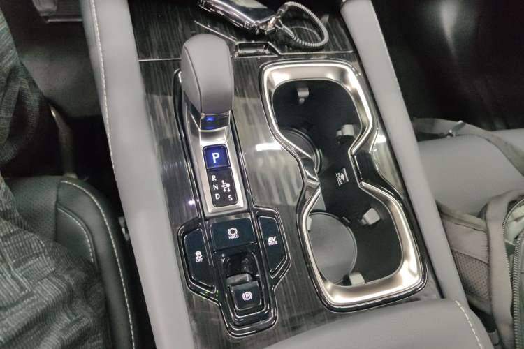 Used Lexus RX 2023 350h Two-Wheel Drive Enjoyment Version