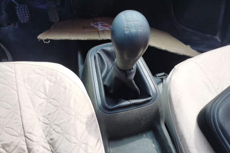 Used Wuling Rongguang S 2021 1.2L Base Model Window-Sealed 2-Seat LSI Car
