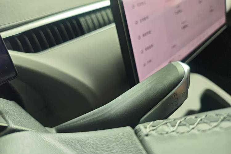 Used XPeng MONA M03 2024 515 Long-Range Gear Lever