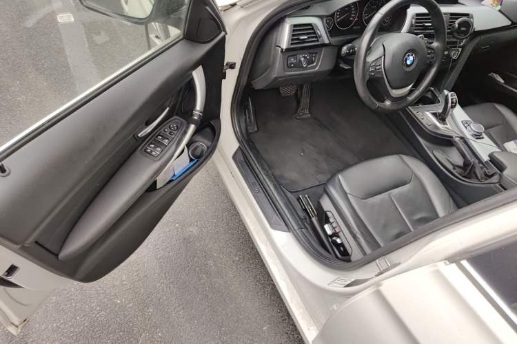 Used BMW 3 Series 2016 328Li Fashion Model
