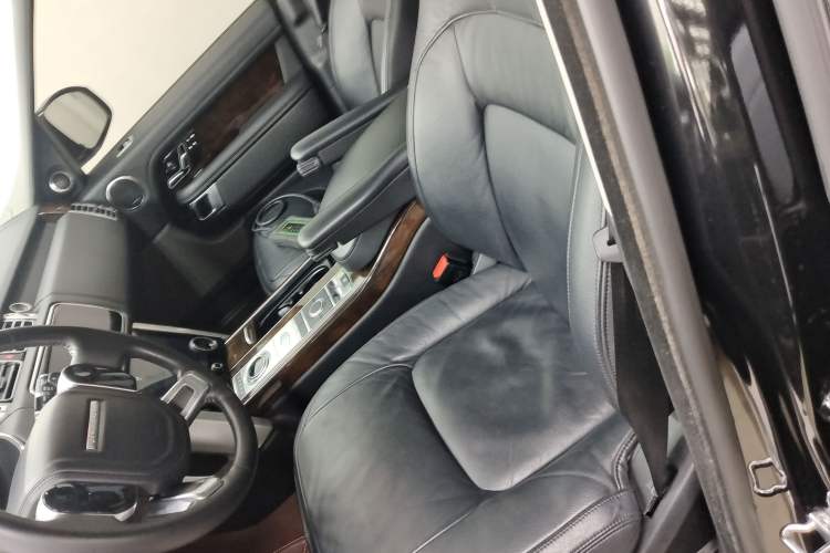 Used Land Rover Range 2020 3.0 L6 Grand Edition Left Front Seat