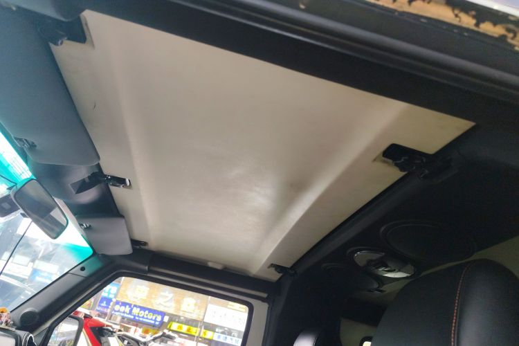 Used BAIC Off-Road BJ40 2014 2.4L Manual Cross-Country Edition
