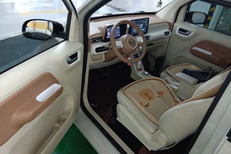 Used Wuling Hongguang MINIEV 2024 3rd Generation 215km Youth Edition