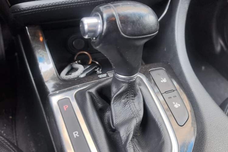 Used Kia K5 2015 2.0L Automatic LUX