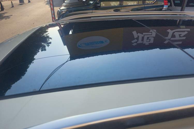 Used Volkswagen Tiguan L 2019 330TSI Automatic Two-Wheel Drive Panoramic Comfort Edition China VI Standard
