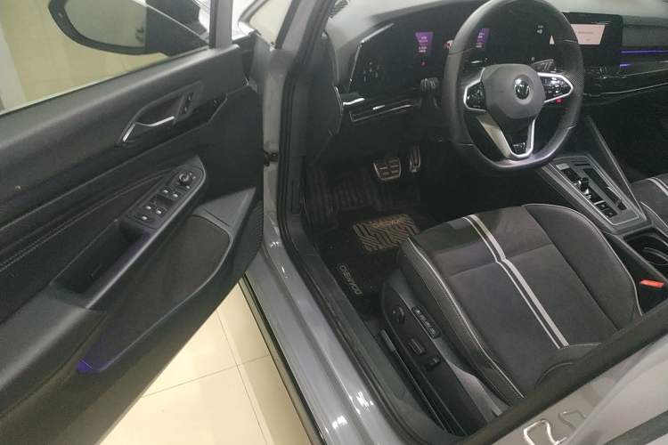 Used Volkswagen Golf 2021 280TSI DSG R-Line
