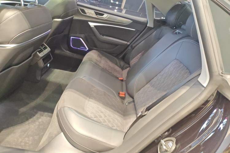 Used Audi A7L 2024 45 TFSI quattro Luxury Edition Left Rear Seat