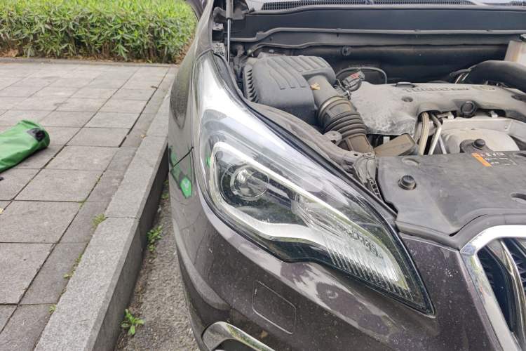 Used Buick Envision 2017 28T Four-Wheel Drive Elite Model