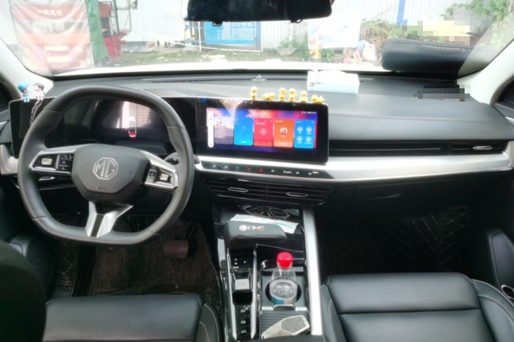 Used MG ONE 2022 β-Comfortable Living Series 1.5T Fully Satisfying Version 1128 Center Console