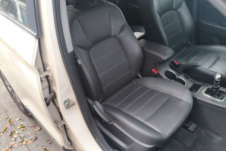 Used BAIC Senova X65 2015 2.0T Manual Elite Edition