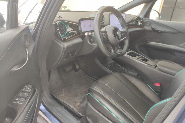 Used BYD Dolphin 2025 Intelligent Driving Version 410 km Fashion Edition
