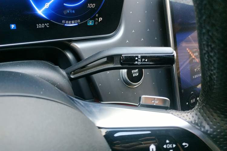 Used Mercedes-Benz EQE 2022 350 First Edition Special Version Gear Lever