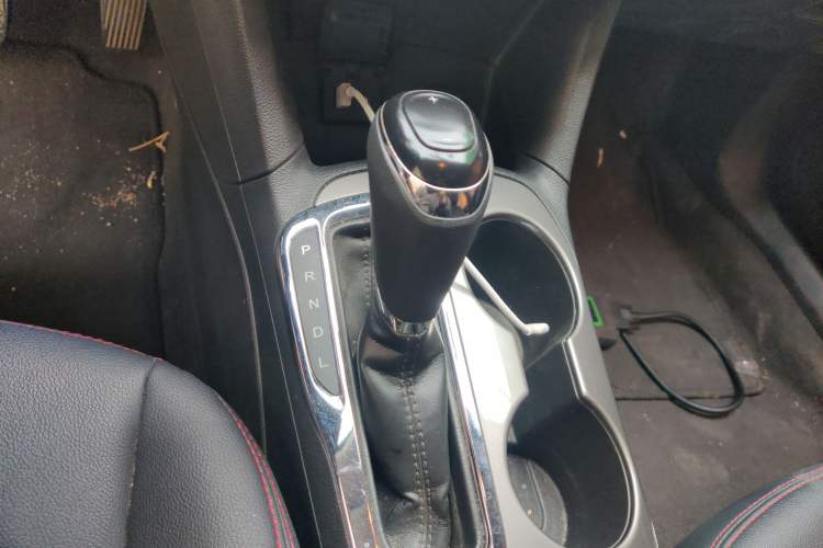 Used Chevrolet Cruze 2018 320 Automatic Pioneer Sunroof Edition Gear Lever
