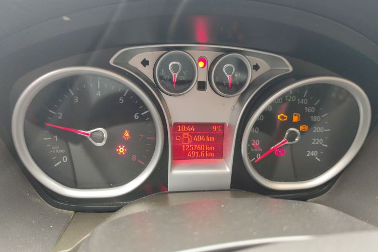 Used Ford Focus 2011 Sedan 1.8L Manual Comfort Model
