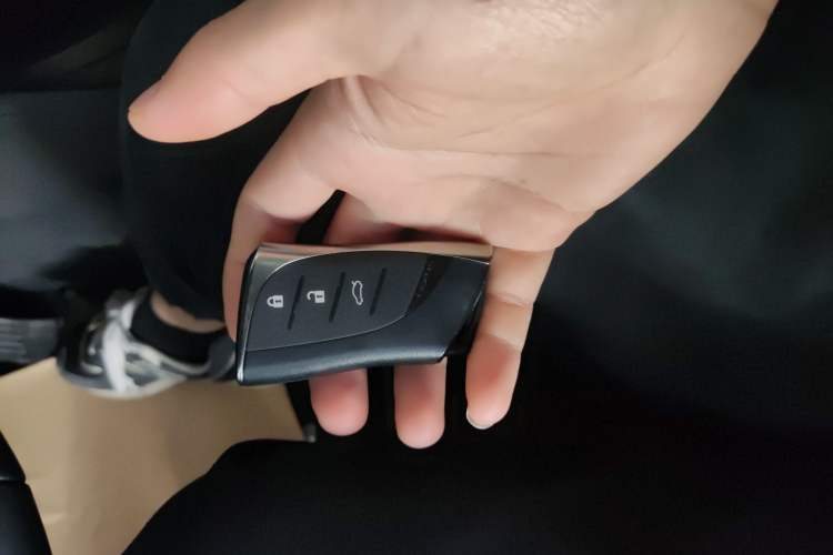 Used Lexus ES 2022 300h Excellence Edition
