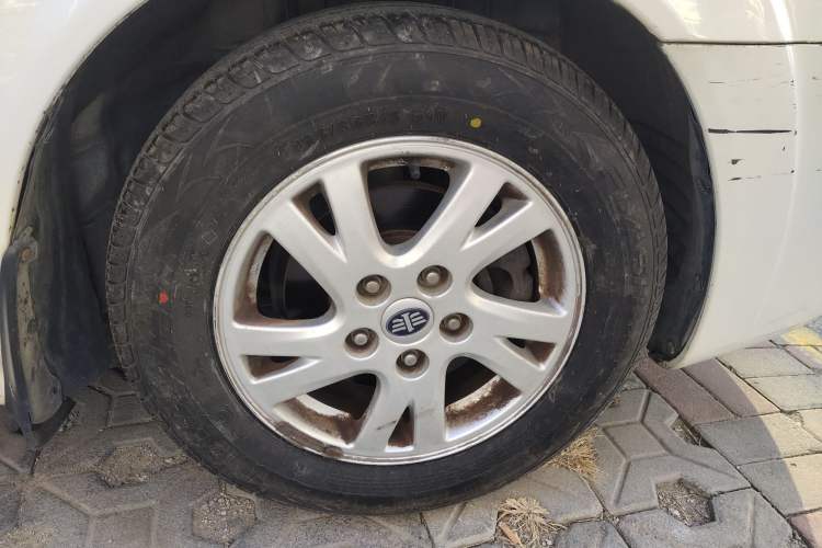 Used Bestune B50 2012 1.6L manual fashion version