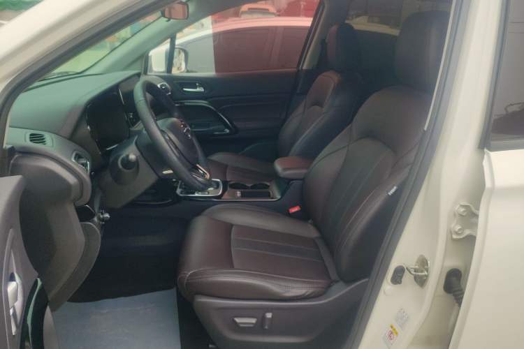 Used GAC Trumpchi GS4 2018 235T Automatic Two-Wheel Drive Luxury Smart Connectivity Millionth Anniversary Edition