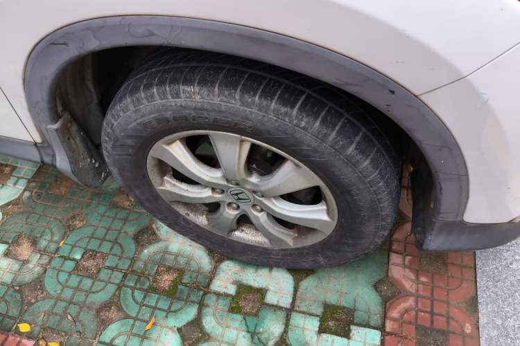 Used Honda CR-V 2012 2.0L two-wheel drive urban version
