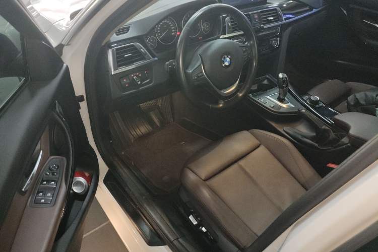 Used BMW 3 Series 2018 320Li Fashion Model
