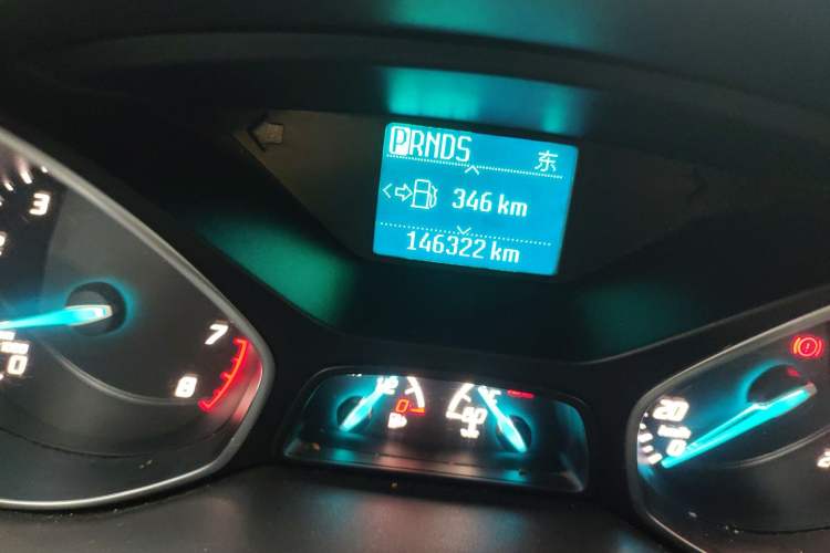 Used Ford Kuga 2013 1.6L GTDi Two-Wheel-Drive Trend Model Odometer Close Up