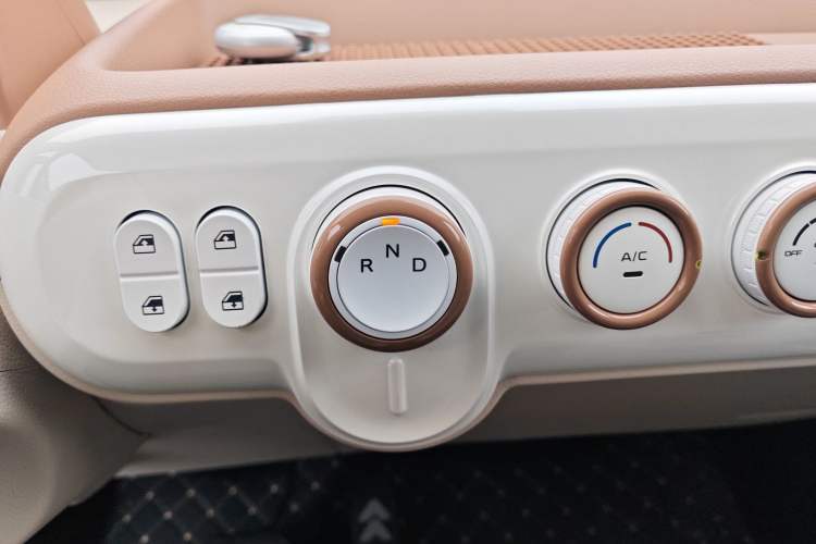 Used Bestune Pony 2026 Model 222km Cute Horse Plus Gear Lever