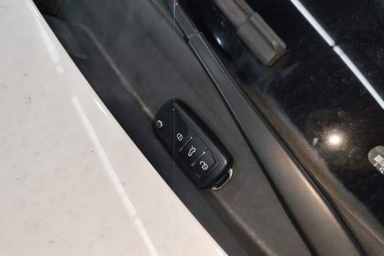 Used Volkswagen Lavida 2015 1.6L Automatic Fashion Edition