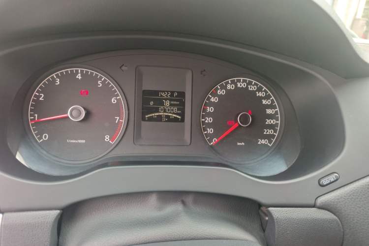 Used Volkswagen Sagitar 2014 Revised Version 1.6L Automatic Leading Edition Odometer Close Up