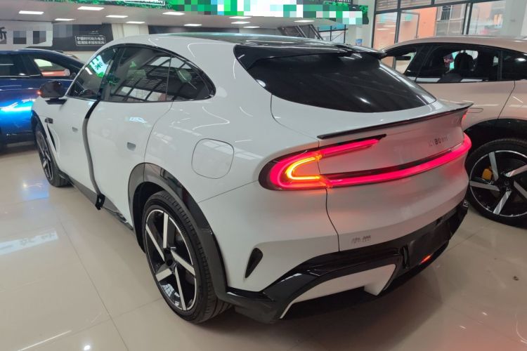 Used Xiaomi Auto YU7 2025 Ultra-Long Range High-Performance All-Wheel-Drive Max Edition
