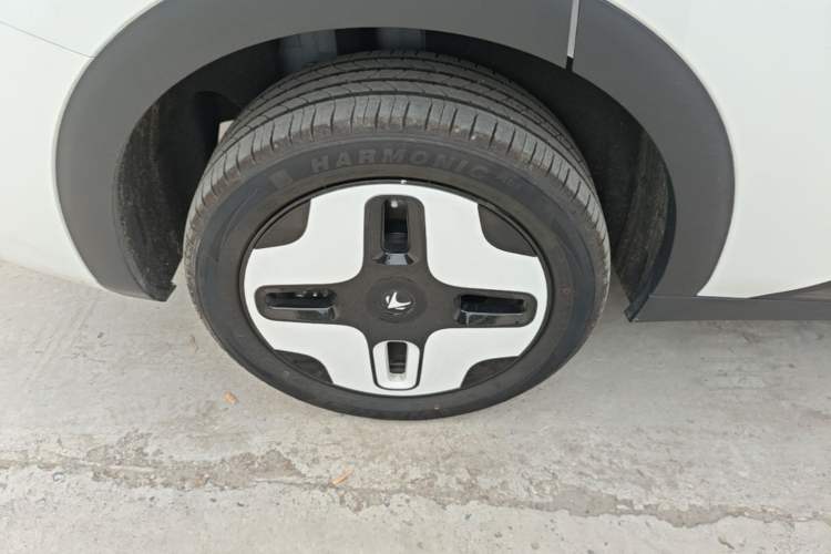 Used ARCFOX Kaola S 2024 AIR Right Rear Wheel Hub