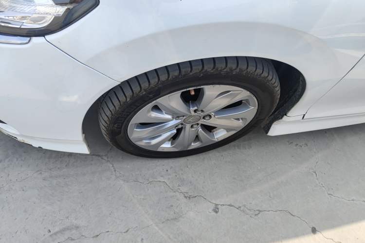 Used Honda Jade 2017 1.8L automatic Comfort version 5 seats
