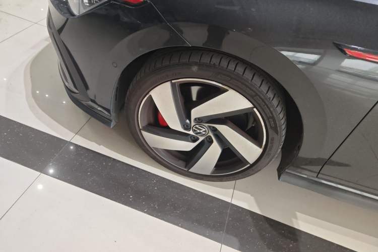 Used Volkswagen Golf GTI 2021 380TSI DSG GTI Left Front Wheel Hub