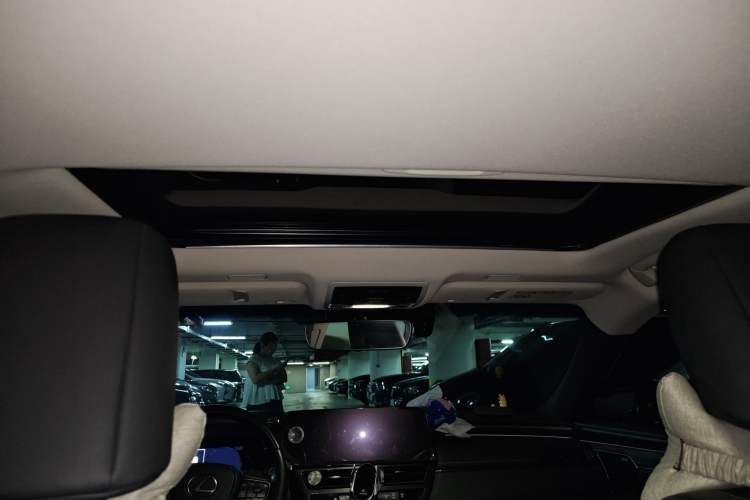 Used Lexus ES 2021 300h Executive Edition
