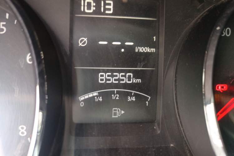 Used Volkswagen Lavida 2015 1.6L Manual Comfort Edition
