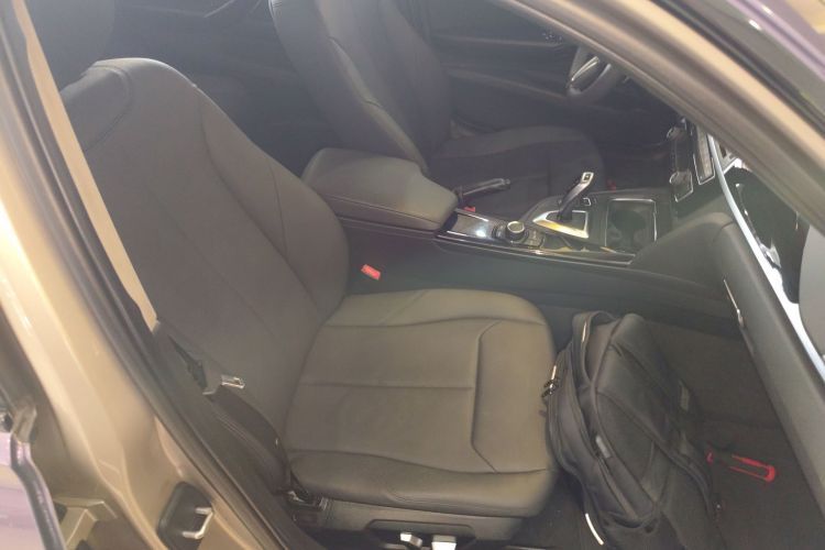 Used BMW 3 Series 2017 320Li Fashion Model Right Front Seat