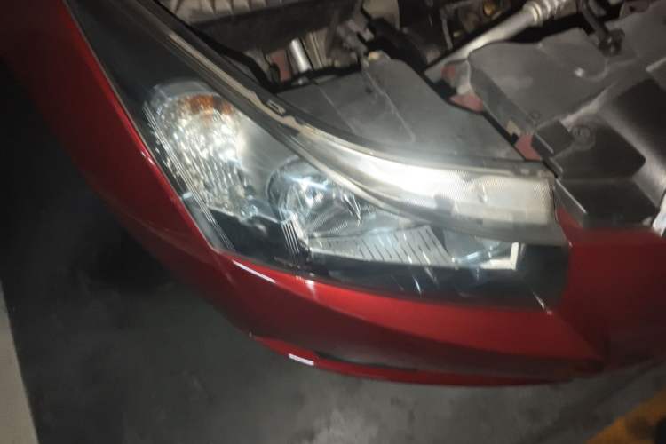 Used Chevrolet Cruze 2011 1.8L SE Automatic Right Front Headlight