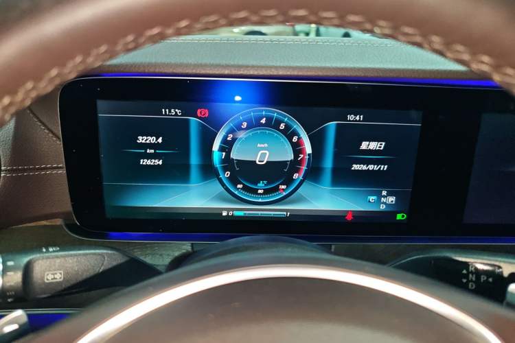 Used Mercedes-Benz E-Class 2017 E 300 L Luxury Model
