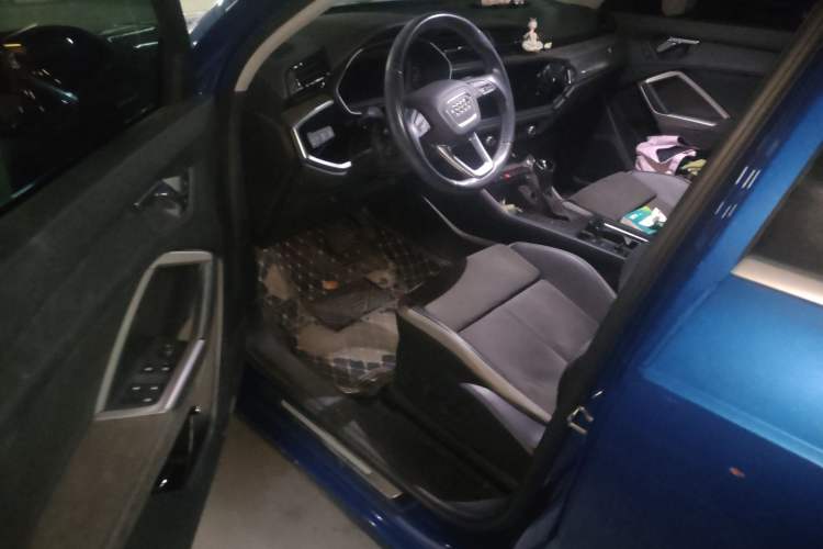 Used Audi Q3 2021 35 TFSI Progressive Dynamic Edition
