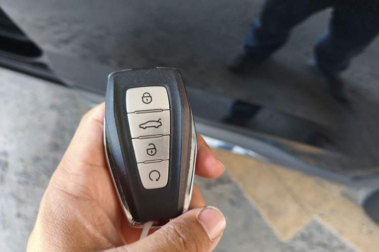 Used Geely Auto Haoyue L 2023 2.0T DCT Prestige Edition