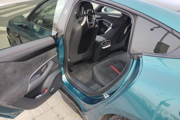 Used Xiaomi Auto SU7 Ultra 2025 Ultra Model Left Rear Seat