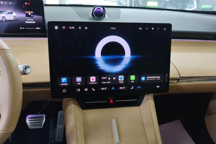 Used Hima Luxeed R7 2024 All-Electric 736 km Ultra Audio And AC Panel