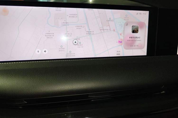 Used IM L7 2022 Dynamic Model Audio And AC Panel